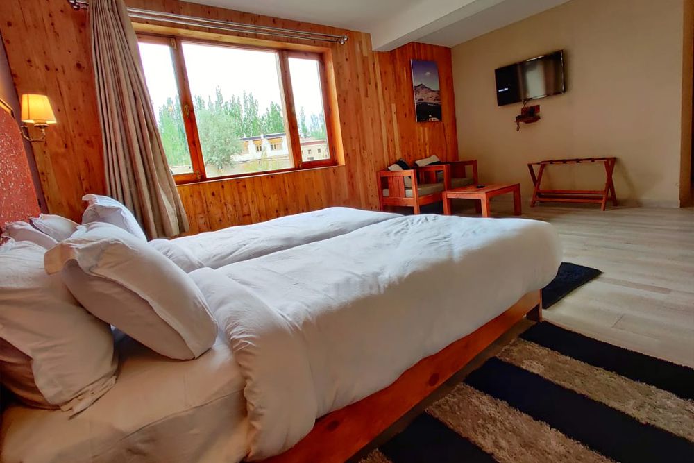 premium-room-3_compressed